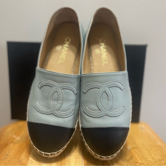Chanel Espadrilles Sz 38 Light Blue and Black - Picture 4 of 4